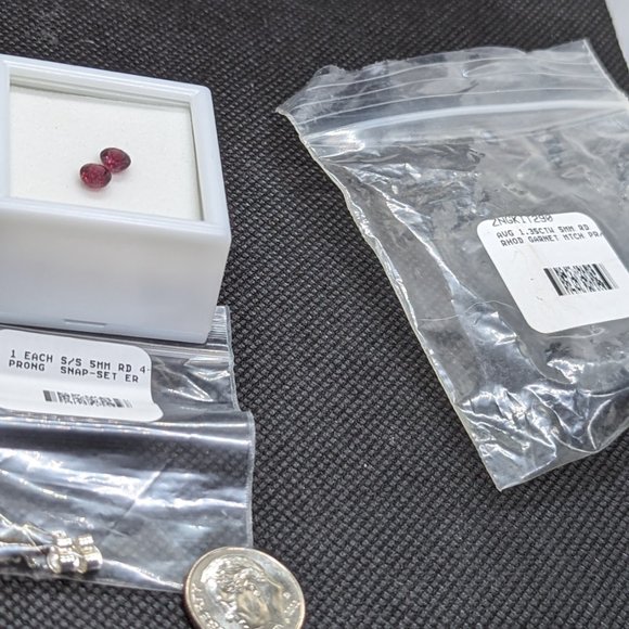 DIY earrings set in Garnet and Sterling - Picture 5 of 6